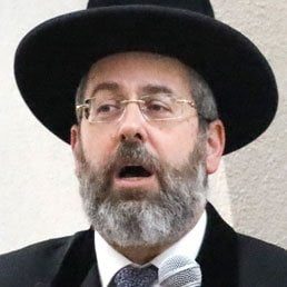 Rabbi Lau To PM: Open Synagogues According To Their Size