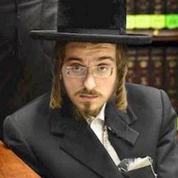 24-Year-Old Son of Sadigura Rebbe Named as His Successor