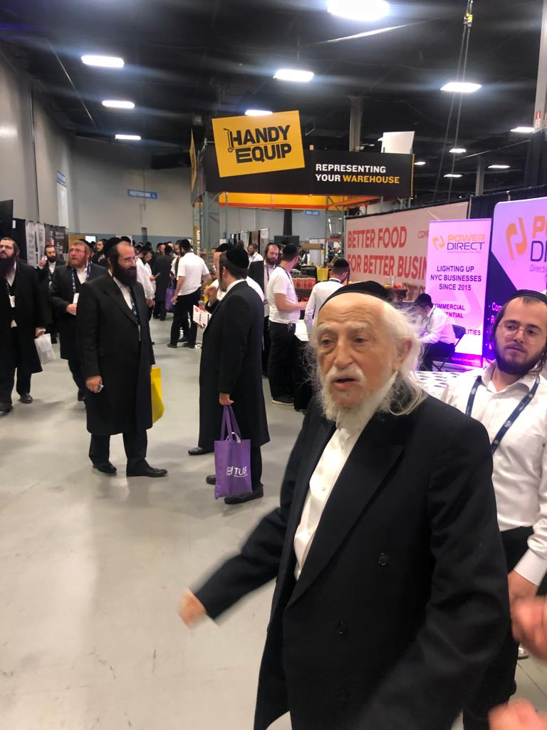 Chasidic Commerce Shines as Thousands Attend Satmar Business Expo 4