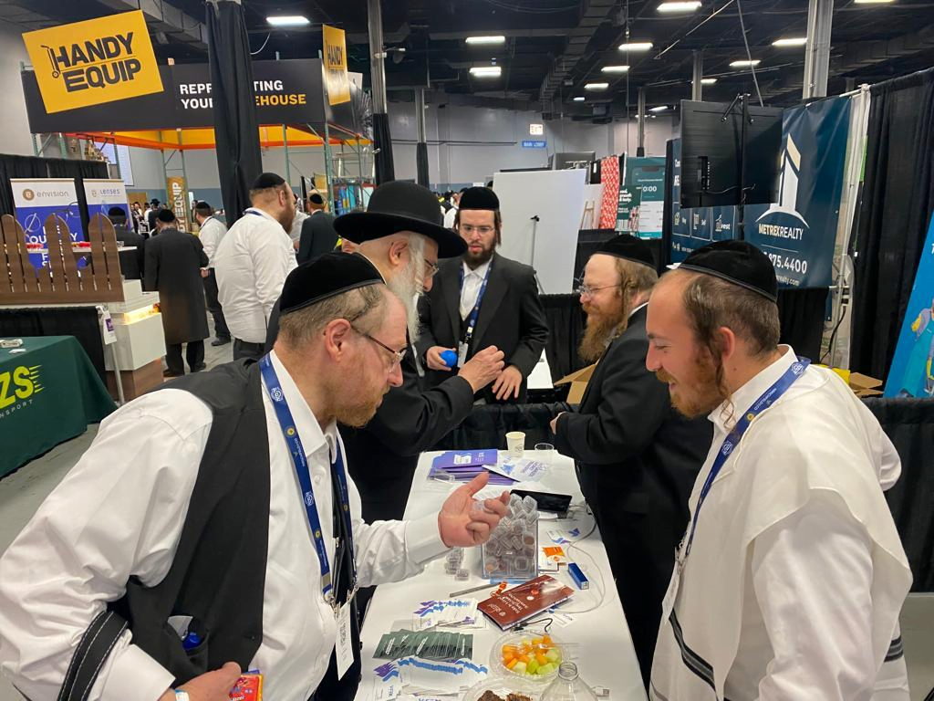 Chasidic Commerce Shines as Thousands Attend Satmar Business Expo 5